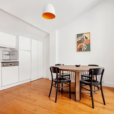 Noa - Serdar-i Ekrem 31 İstanbul