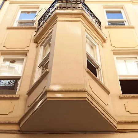 Noa - Serdar-i Ekrem 31 * Istambul