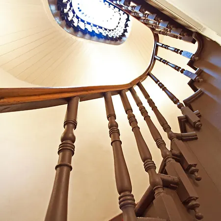 Noa - Serdar-i Ekrem 31 Istambul